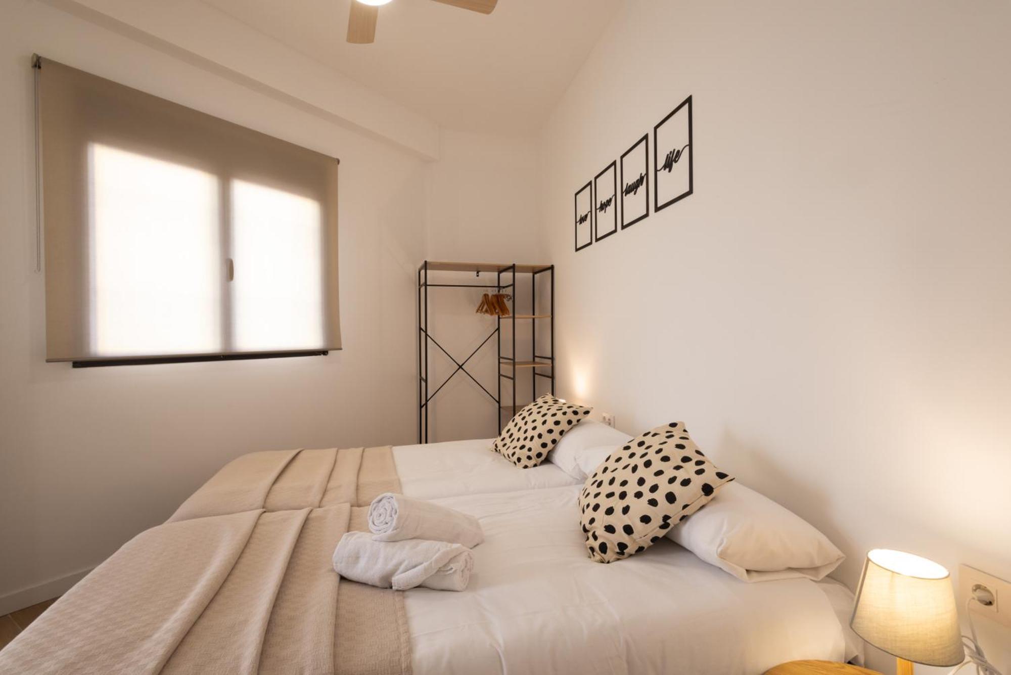 Cruz Cubierta Apartments Валенсия Экстерьер фото
