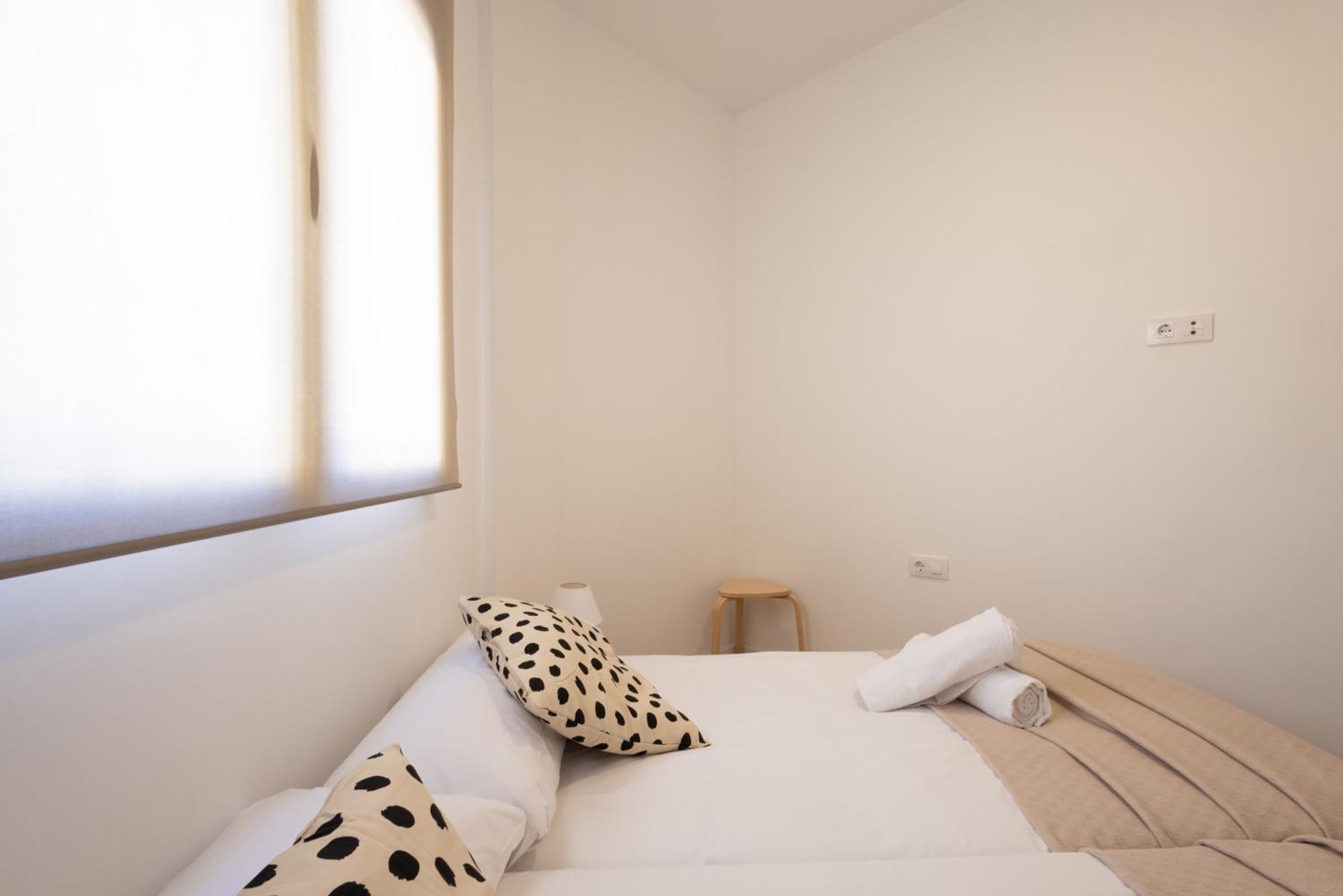 Cruz Cubierta Apartments Валенсия Экстерьер фото